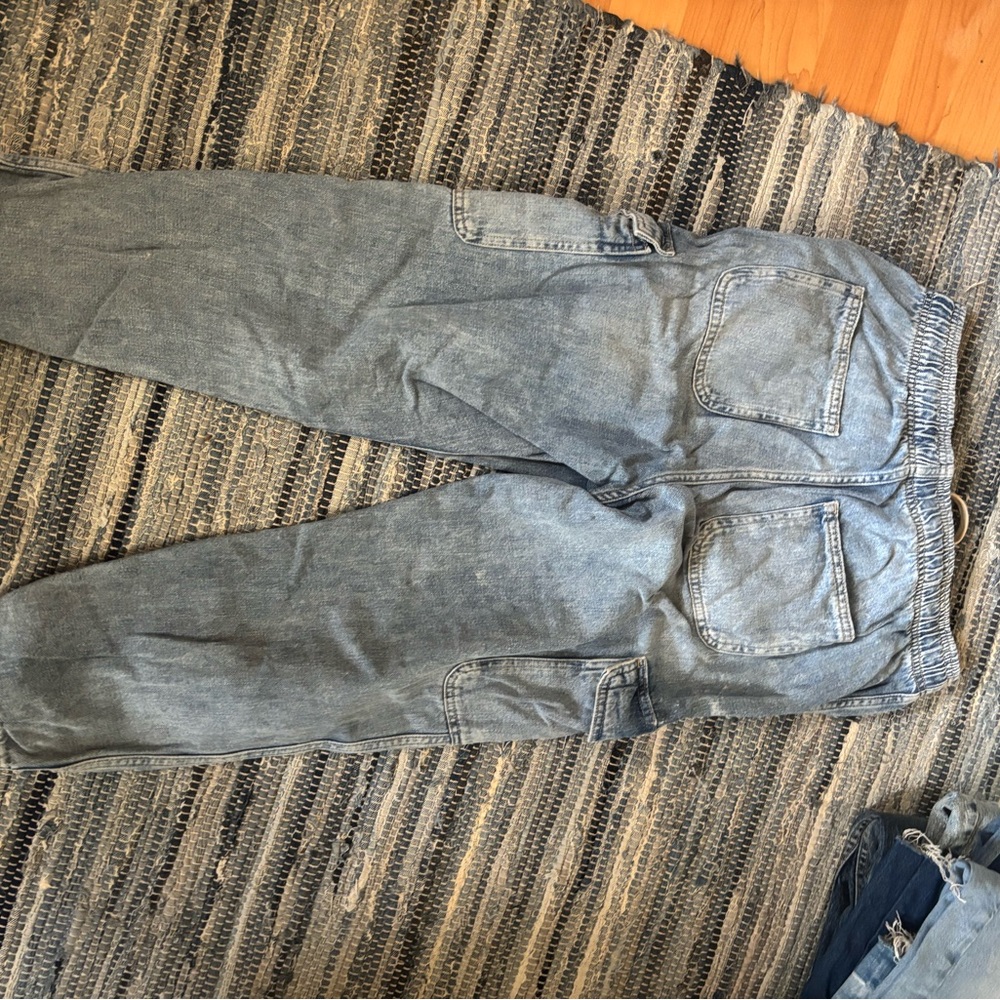 GAP Ankle-Length Jeans in Washed Blue